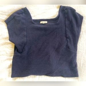 Black cropped sweater/top